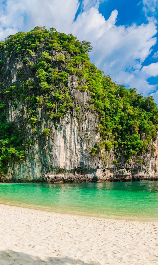 Thailand island-hopping